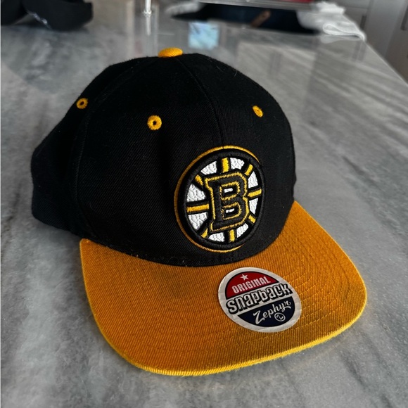 Boston Bruins NHL SnapBack Hockey Hat Zephyr - Picture 7 of 7